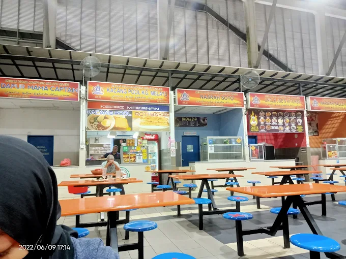 Medan Selera Kampung Melayu Majidee in johor